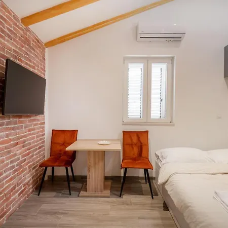 Apartament Modesty *