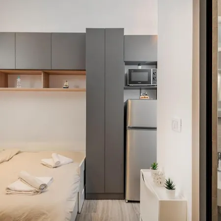 Apartment Modesty *