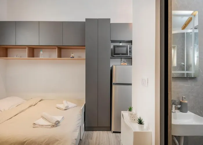 Apartment Modesty *